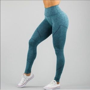 Alphalete Revival Dress Blue Leggings